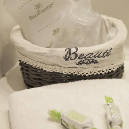 Couette-café Botton D'oro 3*